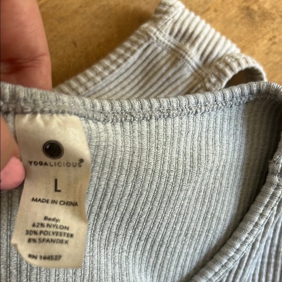 Ribbed Sleeveless Long Sports bras - Cream and Grey - Picture 3 of 3